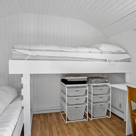 Lovely In With Wifi Holiday home